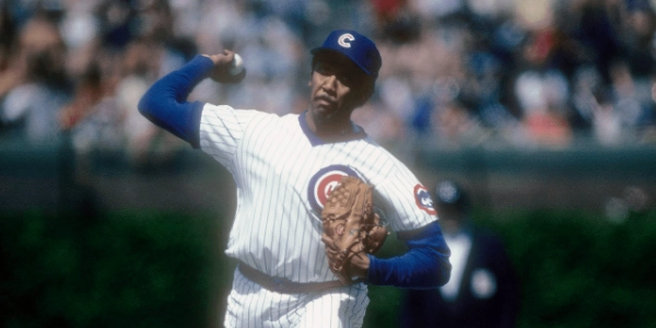 Fergie Jenkins throwing a pitch on the mound at Wrigley Field